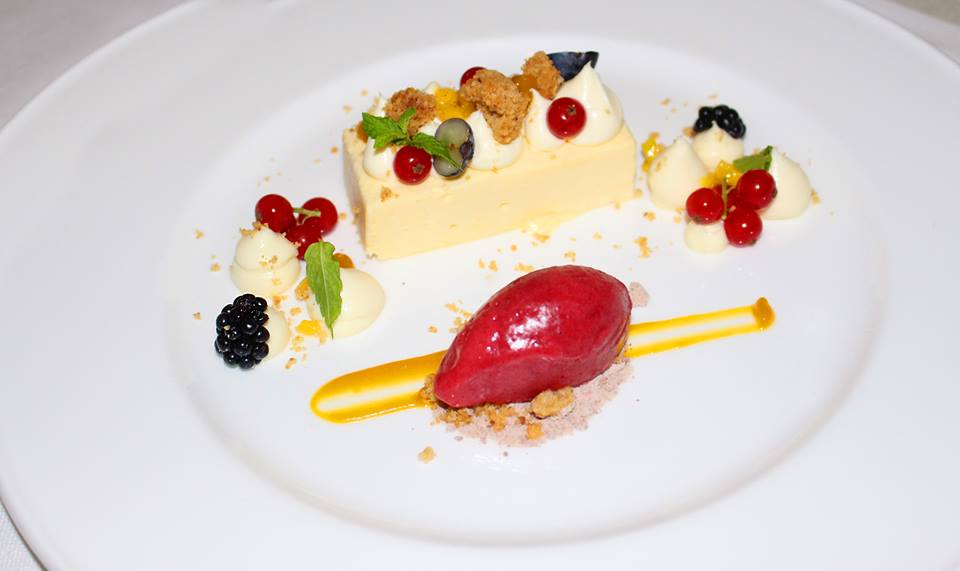 "MOUSSE MANGO, RASPBERRY AND MASCARPONE "